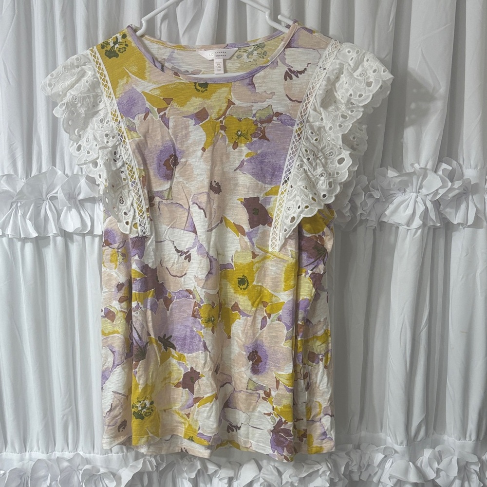 Floral Lace Sleeve Top